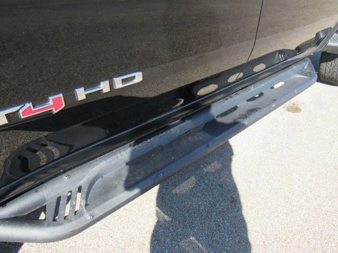 Used 2024 GMC Sierra 2500 AT4 w/ Technology Package image 12