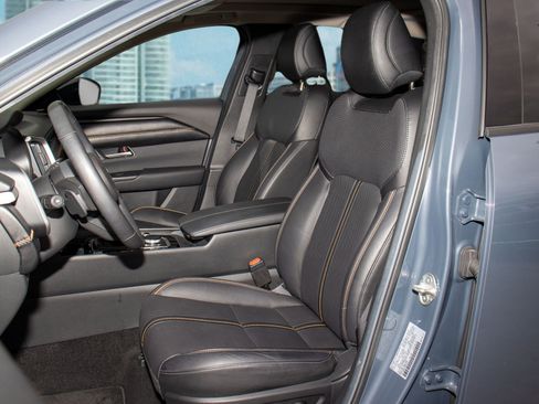 Used 2024 MAZDA CX-50 AWD 2.5 Turbo w/ Cargo Package image 6