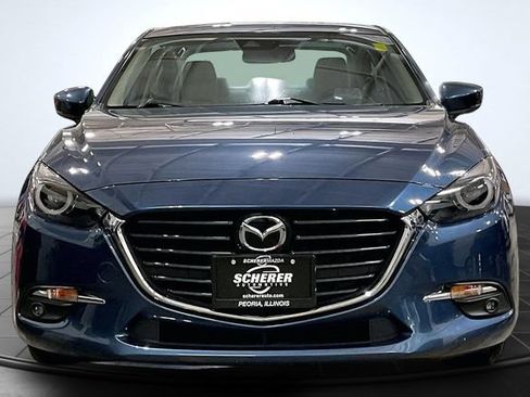 Used 2018 MAZDA MAZDA3 Grand Touring w/ Premium Equipment Package FWD image 3