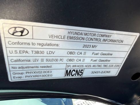 Used 2023 Hyundai Elantra SEL FWD image 31