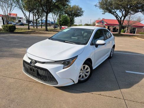 Used 2020 Toyota Corolla L FWD image 1