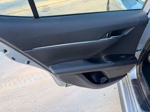 Used 2020 Toyota Camry XSE image 14