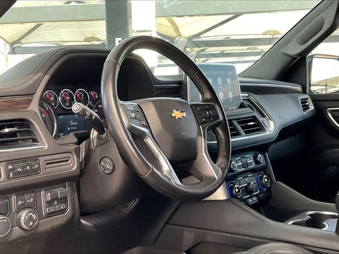 Used 2021 Chevrolet Tahoe LT w/ LT Signature Package image 16