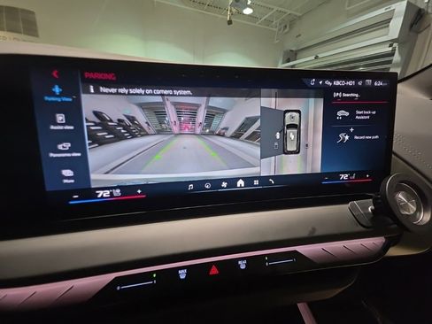 Used 2025 BMW X3 M50 w/ Premium Package image 44