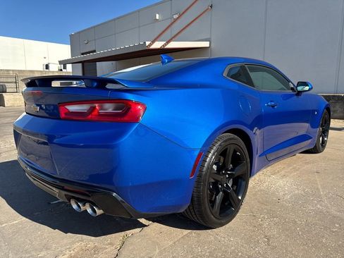 Used 2017 Chevrolet Camaro SS RWD image 4