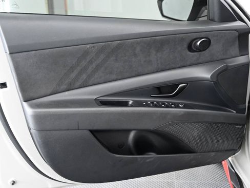 Used 2025 Hyundai Elantra N FWD image 17