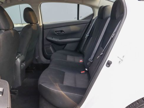 Used 2024 Nissan Sentra SV image 8