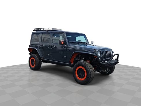 Used 2016 Jeep Wrangler Unlimited Rubicon w/ Connectivity Group AWD/4WD image 2