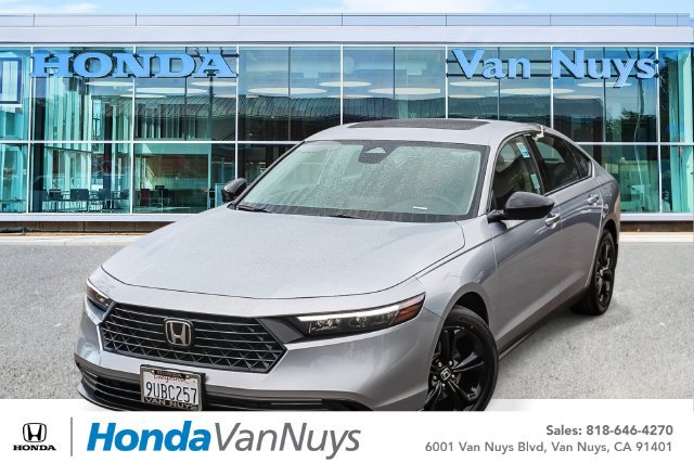 Used 2025 Honda Accord SE image 1