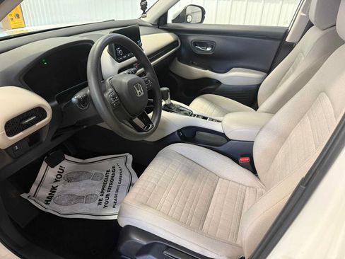Used 2023 Honda HR-V LX image 19