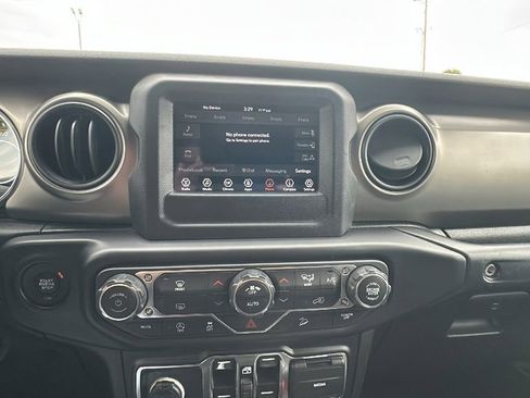 Used 2019 Jeep Wrangler Unlimited Sport S AWD/4WD image 17