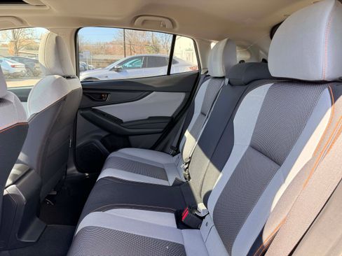 Used 2022 Subaru Crosstrek 2.0i Premium w/ Moonroof Package image 16