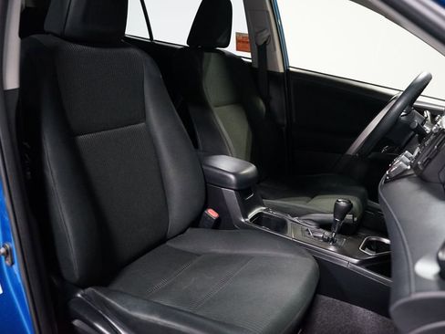 Used 2016 Toyota RAV4 LE image 24