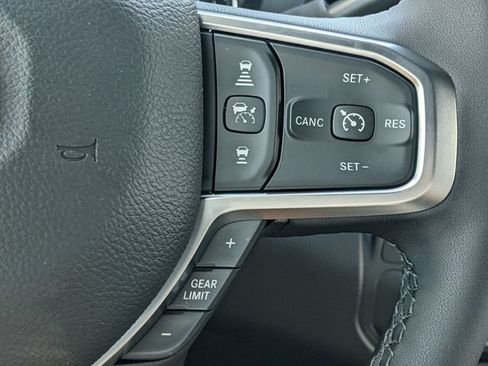 New 2026 RAM 3500 Big Horn AWD/4WD image 19