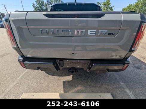 Used 2025 GMC Hummer EV 3X AWD/4WD image 4
