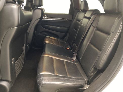 Used 2019 Jeep Grand Cherokee Limited image 18