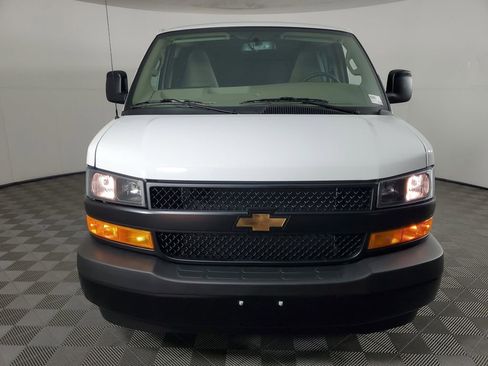 New 2026 Chevrolet Express 2500 RWD image 9