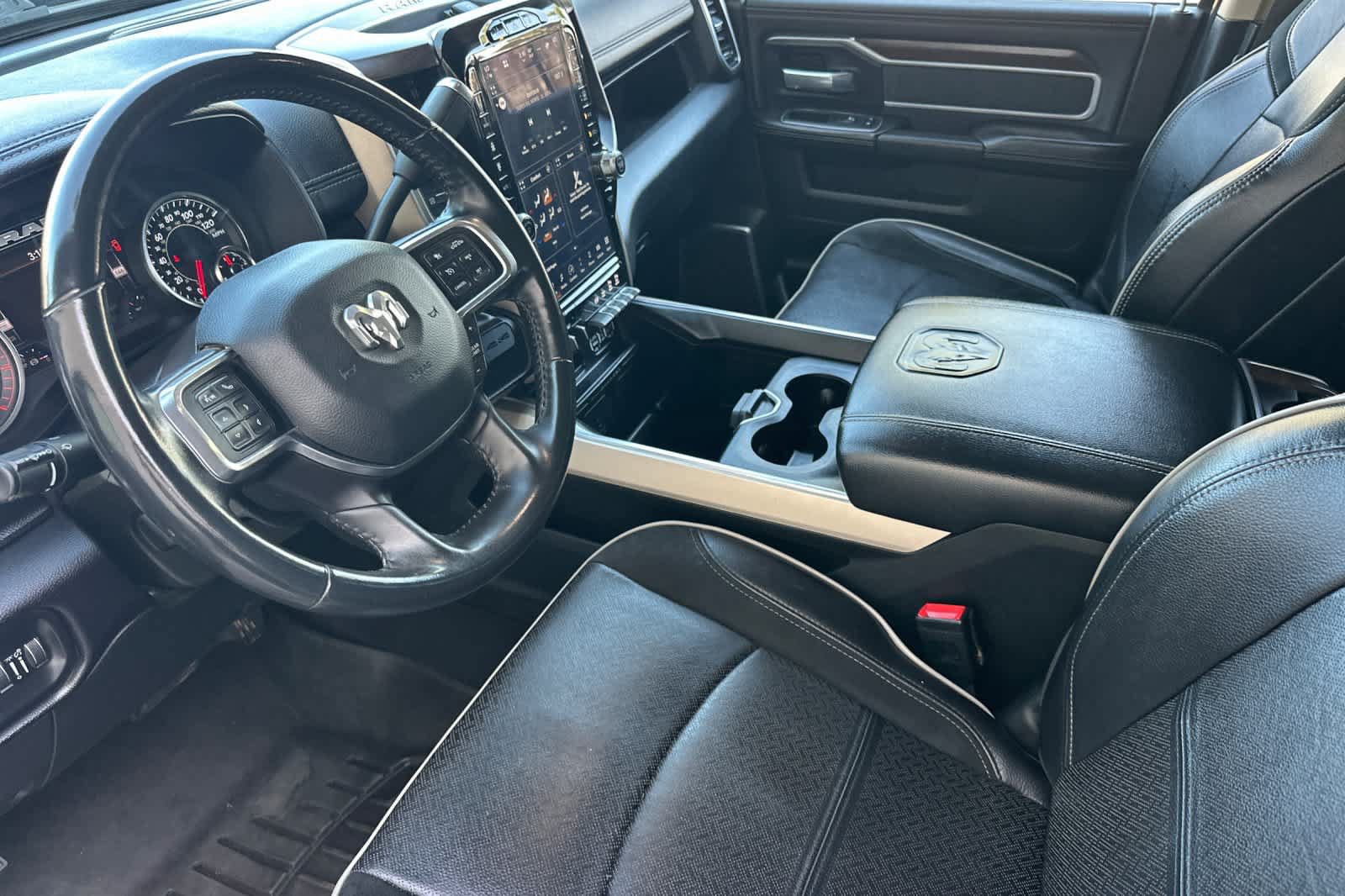 Used 2022 RAM 2500 Laramie AWD/4WD image 12