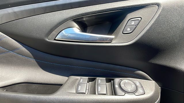 New 2026 Buick Envista Sport Touring w/ Convenience I Package FWD image 18