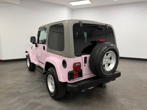 Used 2004 Jeep Wrangler Sahara w/ Dual Top Group AWD/4WD image 9