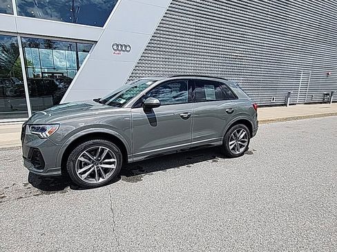 Used 2023 Audi Q3 2.0T Premium Plus AWD/4WD image 2