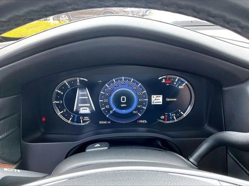 Used 2019 Cadillac Escalade Premium Luxury image 21