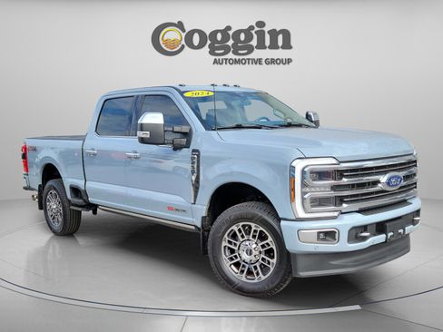 Certified 2024 Ford F250 Limited w/ FX4 Off-Road Package image 4