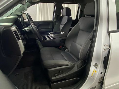Used 2018 Chevrolet Silverado 1500 LT w/ All Star Edition AWD/4WD image 18