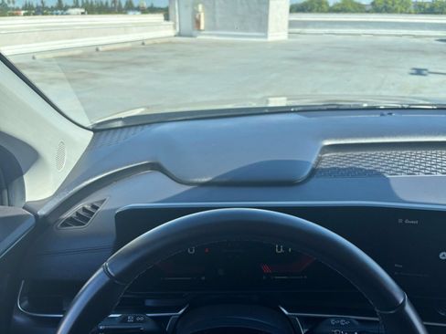Used 2026 Kia Carnival FWD image 37