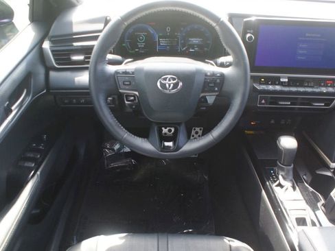 Used 2025 Toyota Camry XSE w/ Premium Package FWD image 5