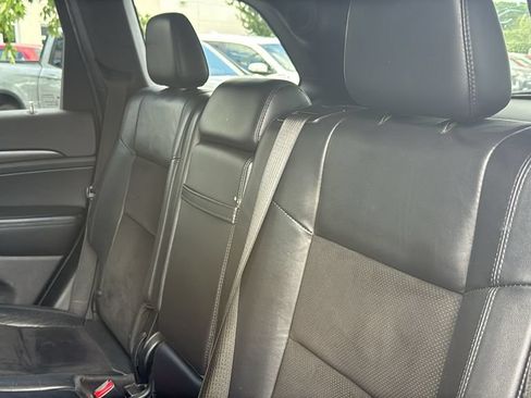 Used 2017 Jeep Grand Cherokee Altitude AWD/4WD image 31