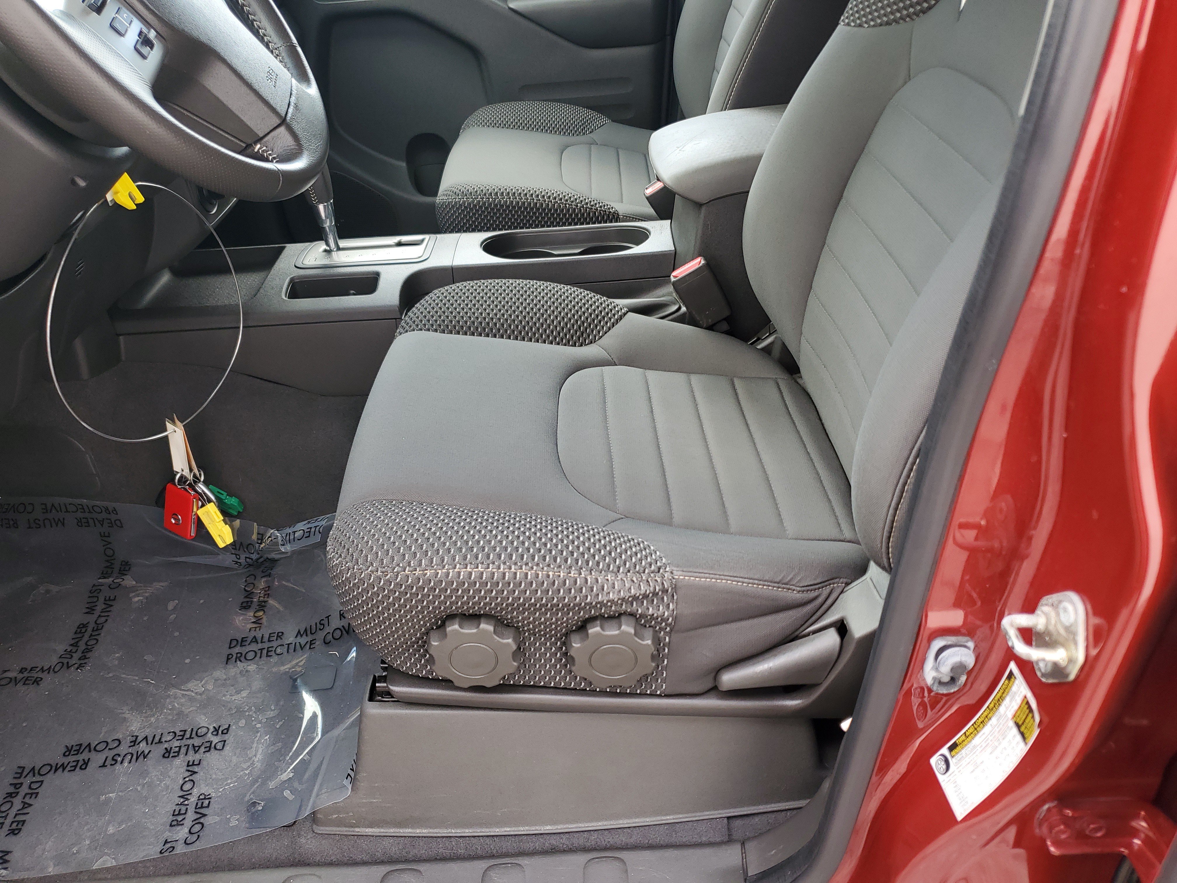 Used 2018 Nissan Frontier 4x4 Crew Cab image 21