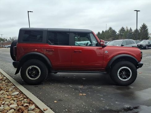 Used 2023 Ford Bronco Outer Banks w/ Sasquatch Package image 7
