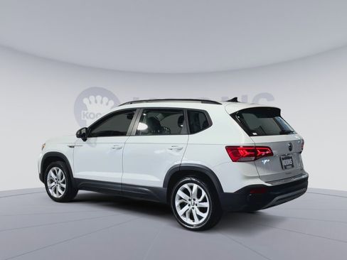 Used 2023 Volkswagen Taos S w/ Driver Assistance Package AWD/4WD image 8