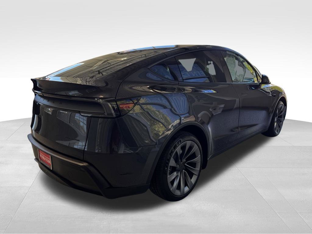 Used 2026 Tesla Model Y Long Range AWD/4WD image 6