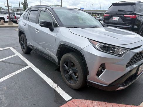 Used 2019 Toyota RAV4 XSE AWD/4WD image 1