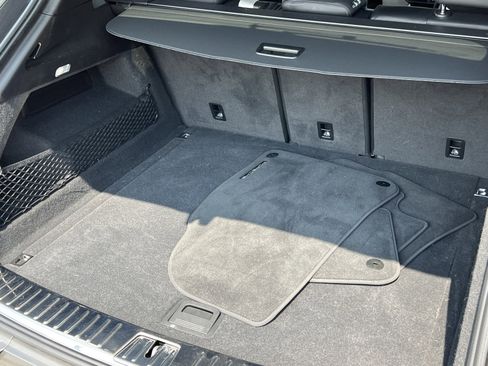 Certified 2025 Porsche Cayenne S image 20