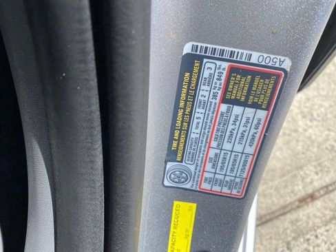 Used 2022 Hyundai Elantra SE w/ Cargo Package FWD image 25