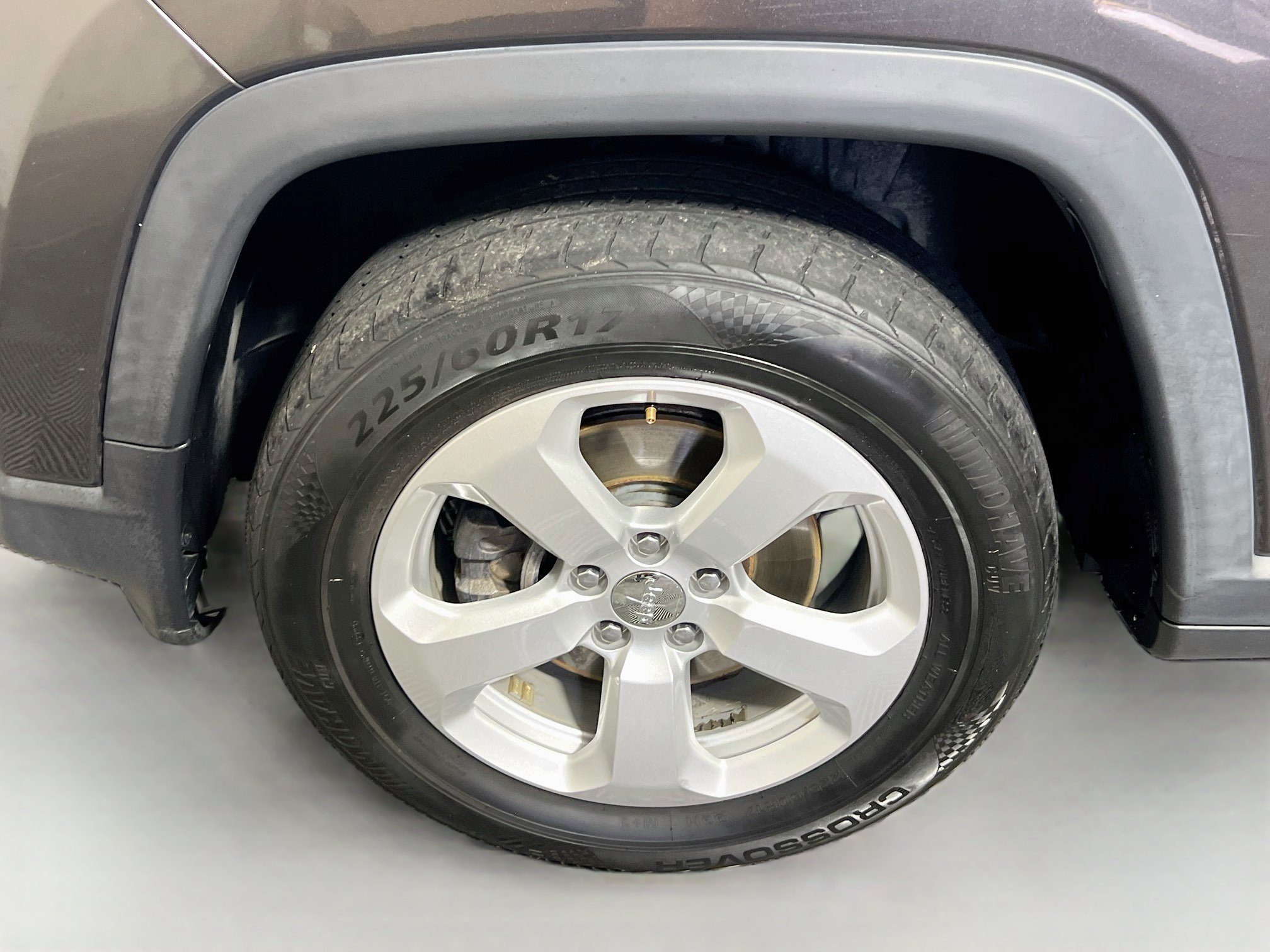 Used 2018 Jeep Compass Latitude w/ Popular Equipment Group AWD/4WD image 13
