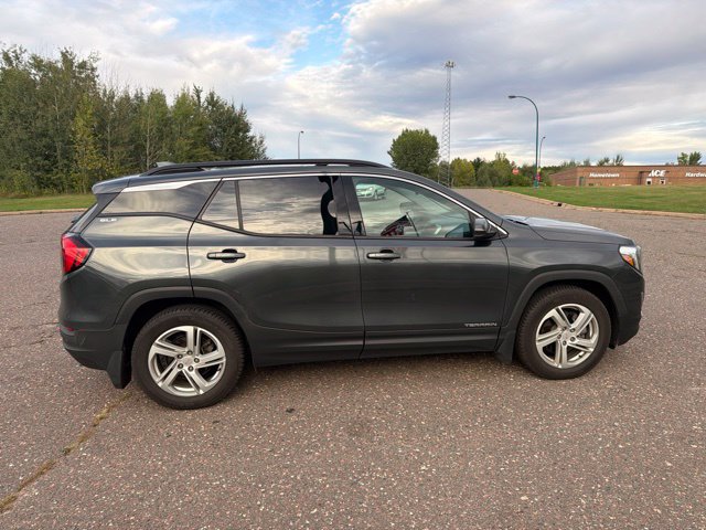 Used 2019 GMC Terrain SLE w/ GMC Pro Grade Package AWD/4WD image 11