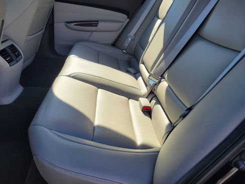 Used 2016 Acura TLX FWD image 23