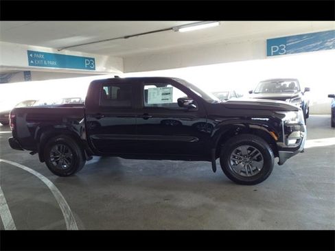 New 2025 Nissan Frontier SV image 4