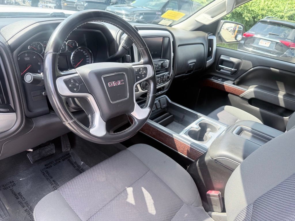 Used 2015 GMC Sierra 2500 SLE w/ SLE Preferred Package AWD/4WD image 18