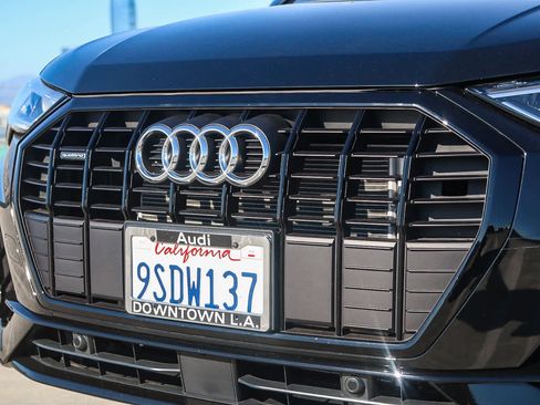 Used 2025 Audi Q3 2.0T Premium image 5