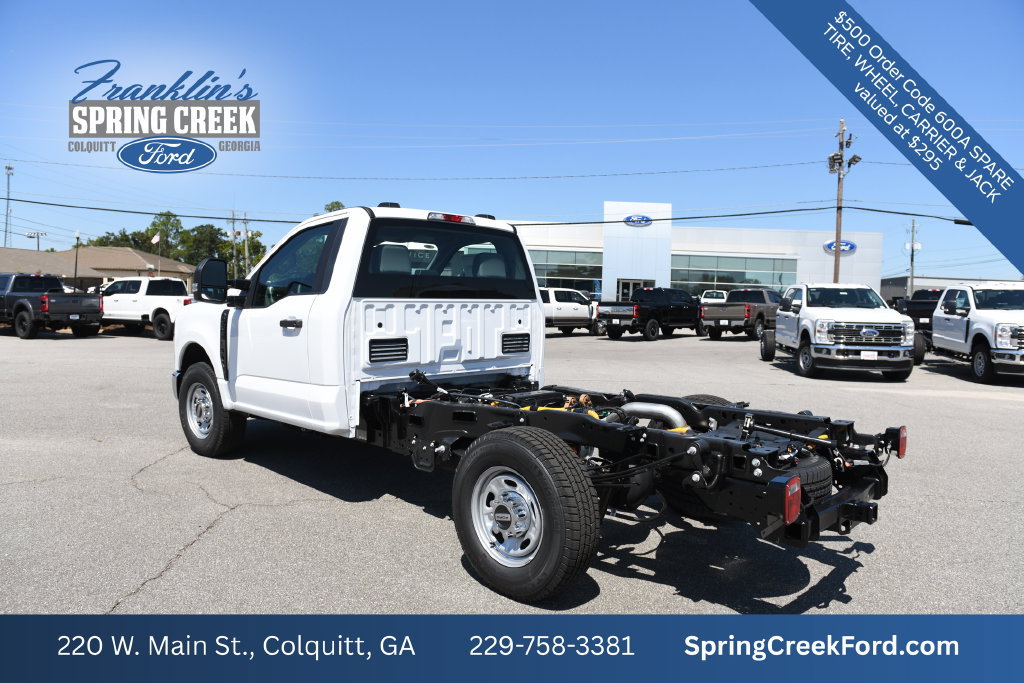 New 2027 Ford F250 XL w/ XL Chrome Package RWD image 3
