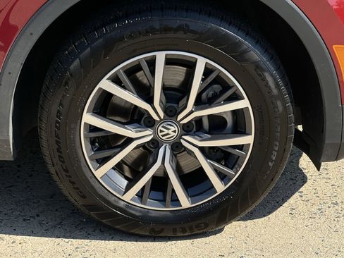 Used 2019 Volkswagen Tiguan SE AWD/4WD image 25