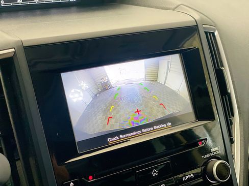 Used 2023 Subaru Forester Premium image 9