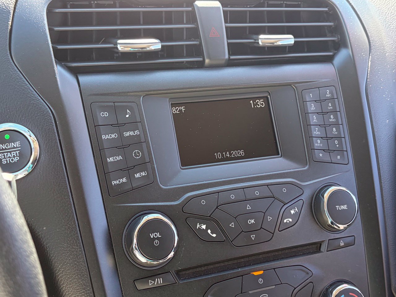 Used 2018 Ford Fusion SE w/ Equipment Group 201A FWD image 10