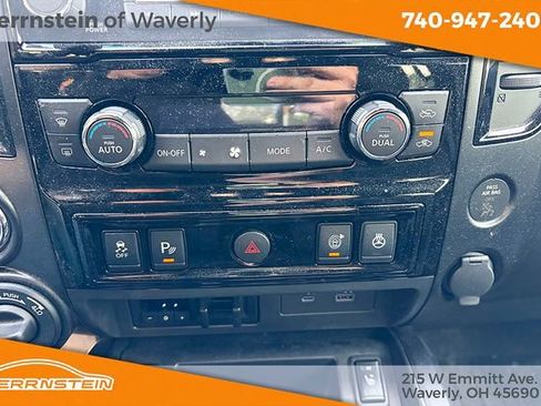 Used 2021 Nissan Titan PRO-4X w/ Pro-4x Convenience Package AWD/4WD image 18