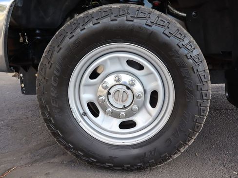 Used 2014 Ford F250 XL w/ XL Appearance Package image 38